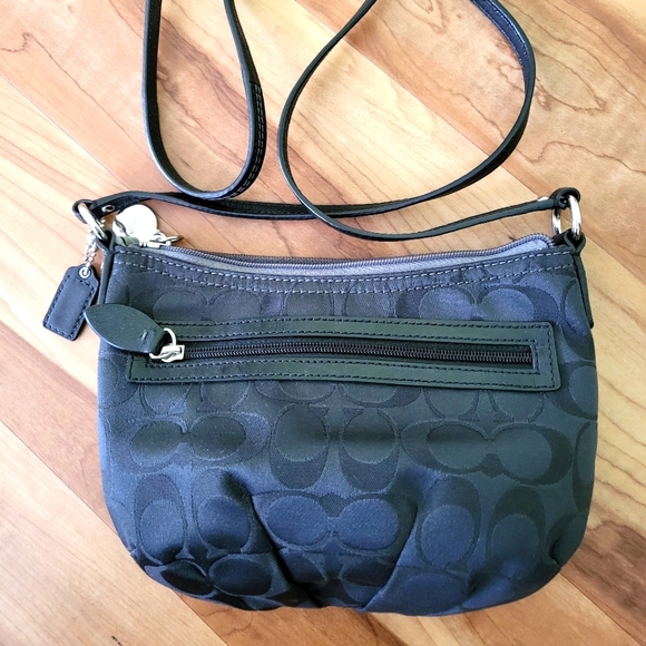 SOLD COACH  •  Signature Sateen Swing Pack Purse - Picture 2 of 5